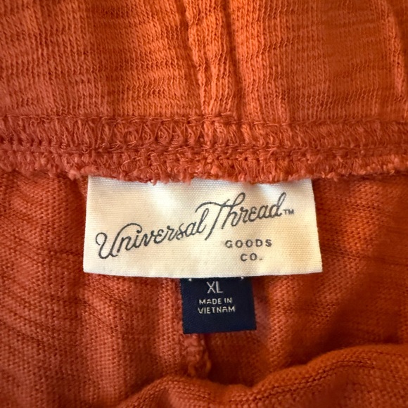 Universal Thread Matching Set - Picture 2 of 7